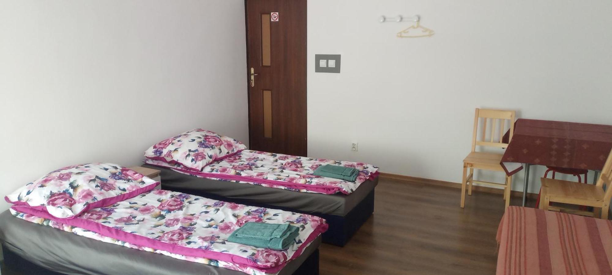 Klonowa 13A Daire Kajetany Oda fotoğraf
